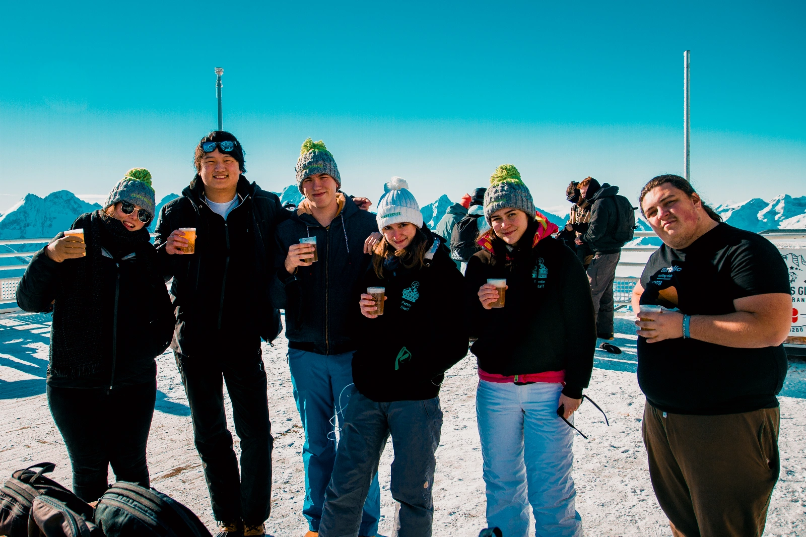 Opening Winter Emblem - aperçu d’album