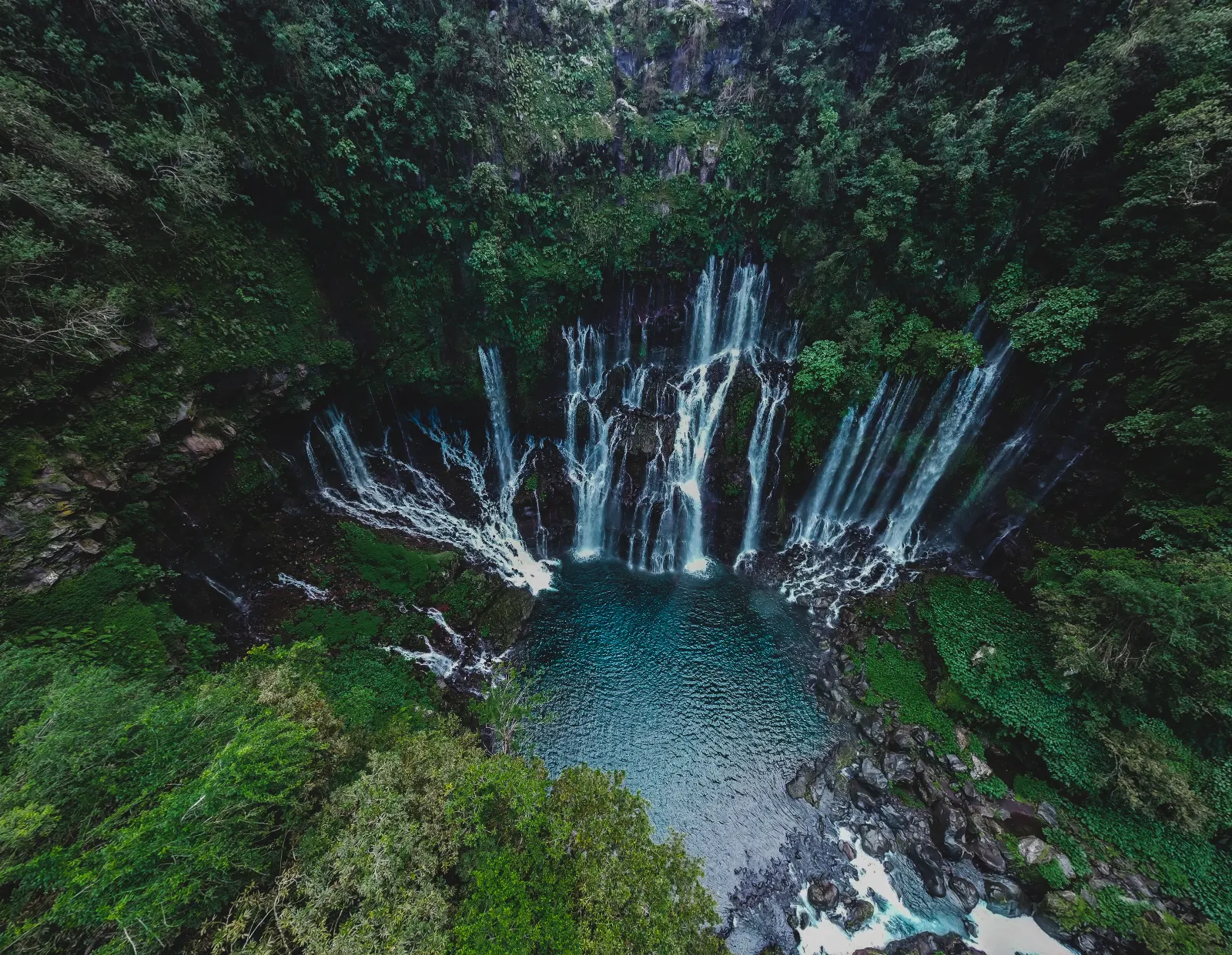 Île de la Réunion et paysages tropicaux