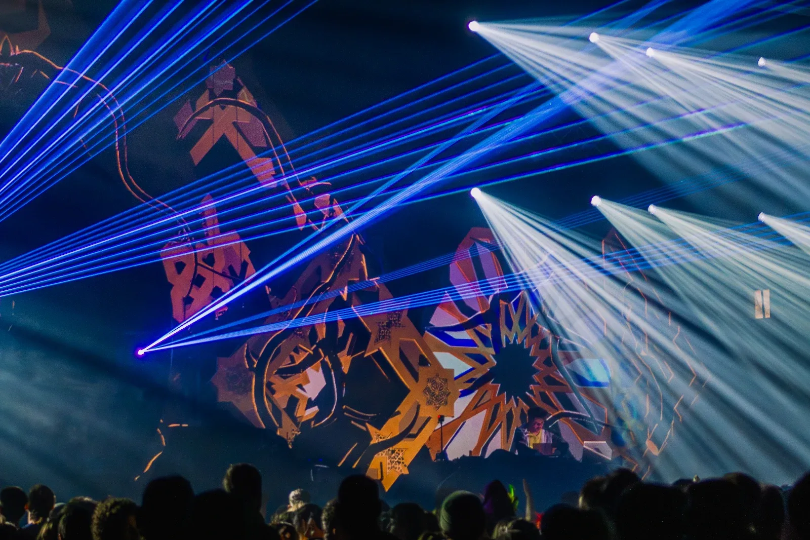 Photo 12 - Illusions Festival